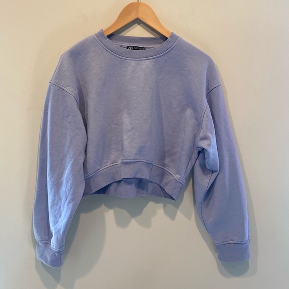 Zara Sweaters - Zara Lavender Cropped Sweatshirt Size Small